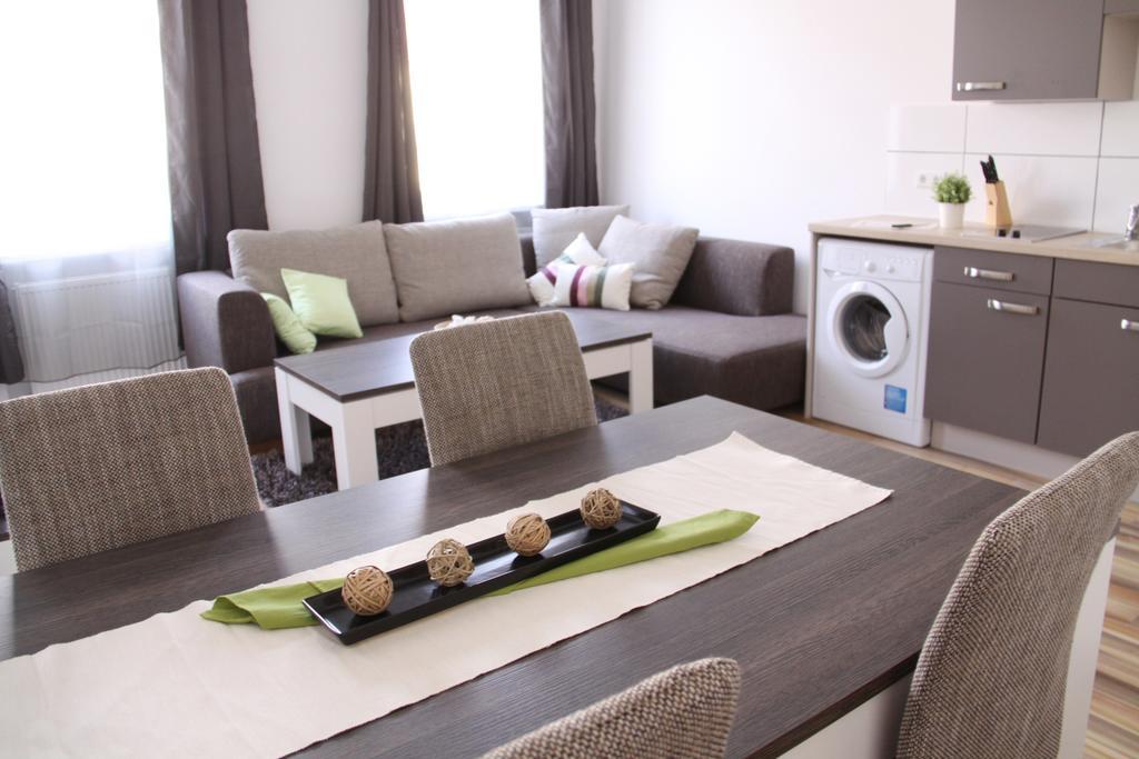 Apartment Huglgasse เวียนนา ภายนอก รูปภาพ