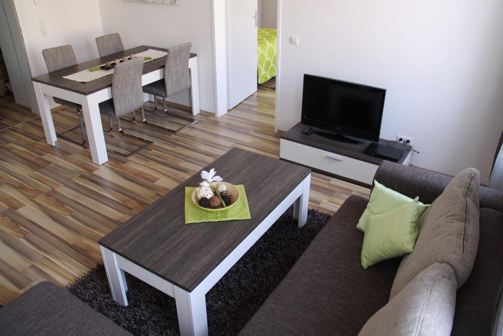 Apartment Huglgasse เวียนนา ภายนอก รูปภาพ