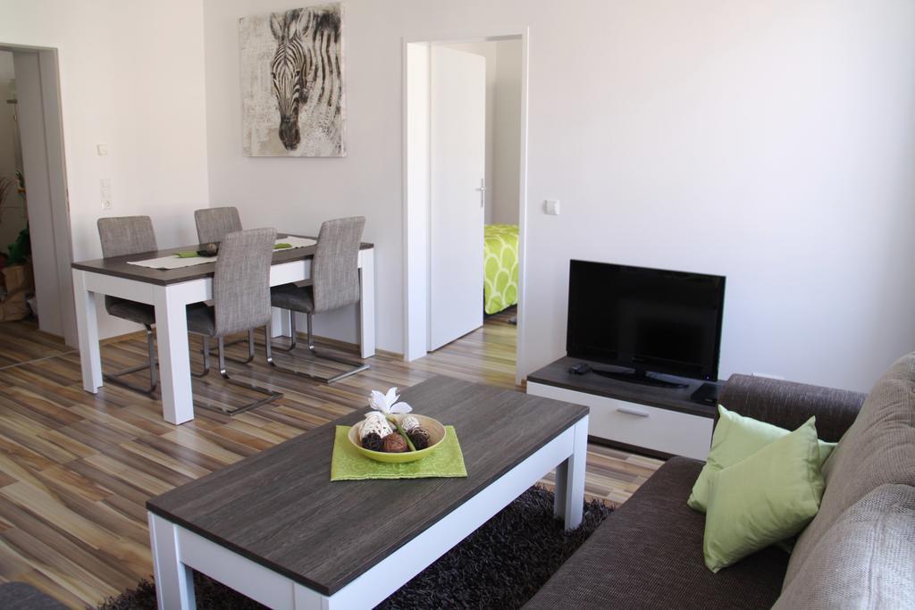 Apartment Huglgasse เวียนนา ภายนอก รูปภาพ